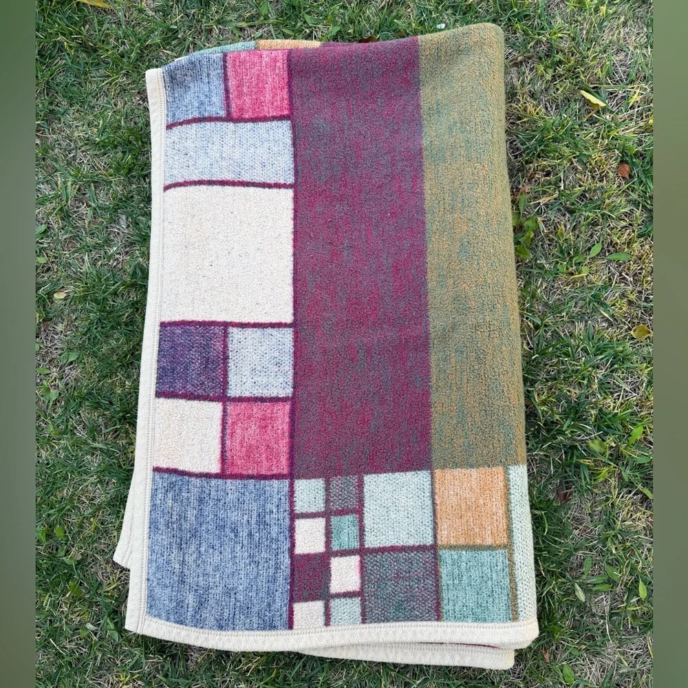 VTG Biederlack MCM Geometric Stained Glass Reversible Throw Blanket 59x74 Soft
